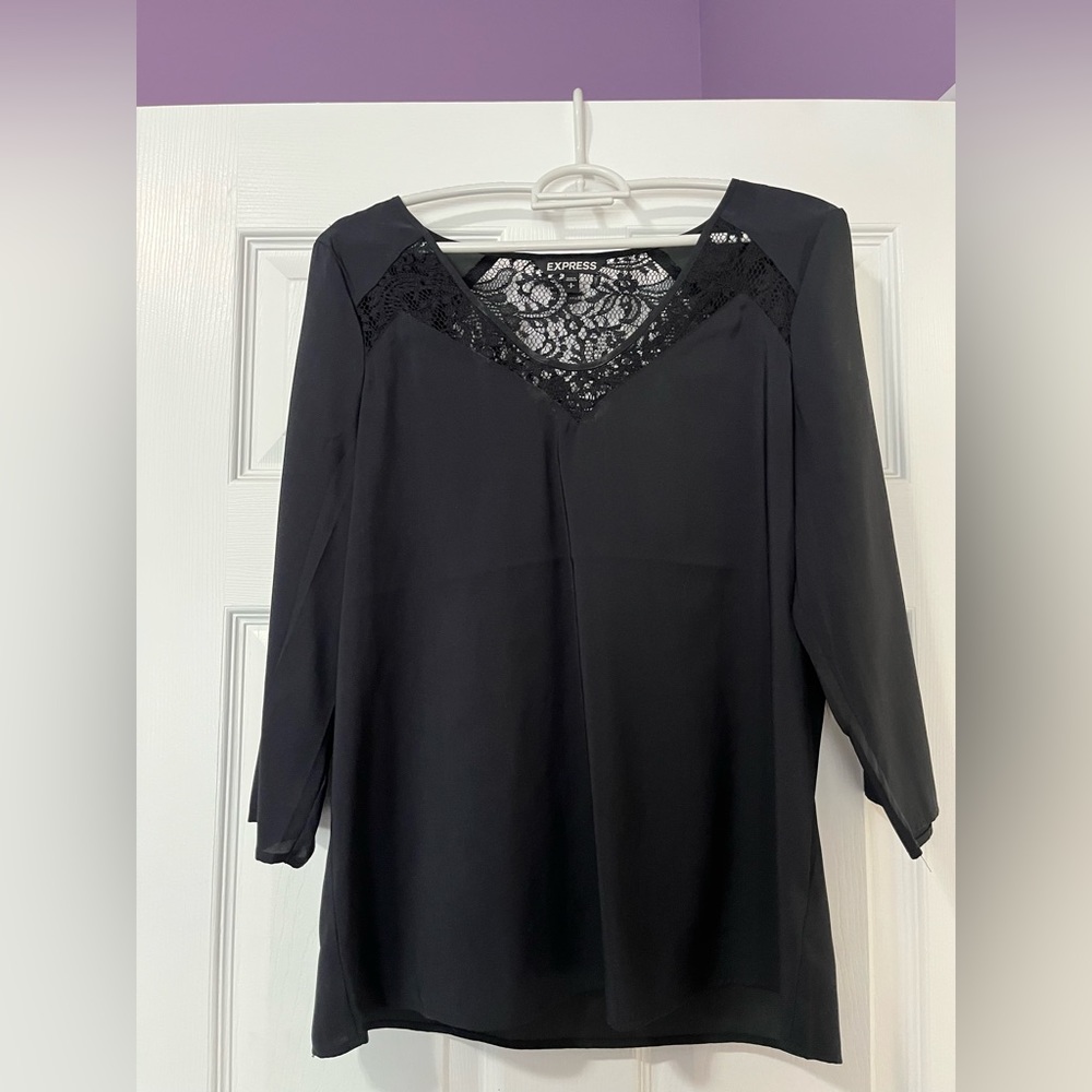 Silky feeling flowy blouse